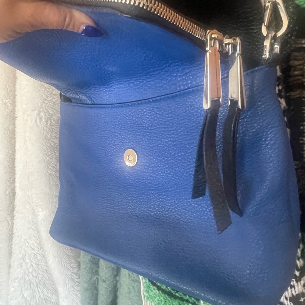 Blue Crossbody Bag - Picture 4 of 8